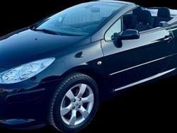 Schwarz Gebraucht 2005 Peugeot 307 CC Tendance Cabrio | 5.999 € (Teuer)