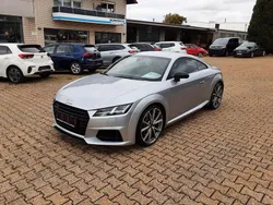Florettsilber (metallic) Gebraucht 2018 Audi TTS Sport Coupé | 33.590 € (Guter Preis)