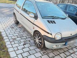 Gebraucht 2001 Renault Twingo Kleinwagen | 1.200 €