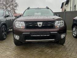 Braun Gebraucht 2018 Dacia Duster Black Shadow SUV | 9.990 € (Fairer Preis)