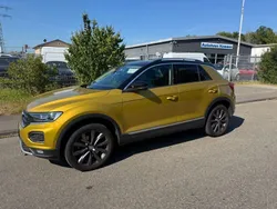 Gelb Gebraucht 2017 VW T-Roc Style SUV | 16.880 € (Fairer Preis)