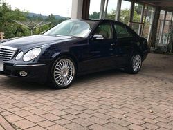 Blau Gebraucht 2006 Mercedes E280 Elegance Limousine | 12.700 €
