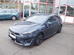 Pentametal metallic Gebraucht 2024 Kia Ceed GT-Line Limousine | 23.990 € (Superpreis)