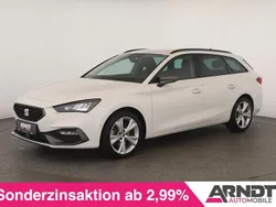 Weiss Gebraucht 2024 Seat Leon FR Limousine | 25.084 € (Guter Preis)