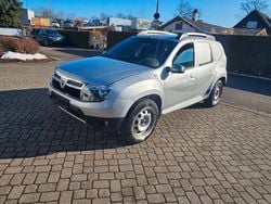 Grau Gebraucht 2013 Dacia Duster Lauréate SUV | 4.500 € (Guter Preis)