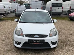 Rot Gebraucht 2008 Ford Fiesta Titanium Kleinwagen | 1.500 € (Guter Preis)
