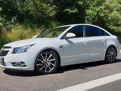 Weiß Gebraucht 2010 Chevrolet Cruze Limousine | 4.999 € (Etwas zu teuer)