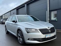 Silber Gebraucht 2016 Skoda Superb SportLine Kombi | 13.990 € (Guter Preis)