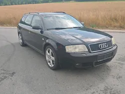 Schwarz Gebraucht 2002 Audi A6 Kombi | 2.800 € (Teuer)