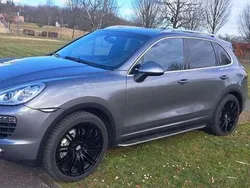 Grau Gebraucht 2014 Porsche Cayenne SUV | 24.900 € (Etwas zu teuer)
