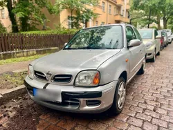 Grau Gebraucht 2002 Nissan Micra Kleinwagen | 1.200 € (Fairer Preis)