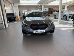 Storm bay metallic Gebraucht 2021 BMW 118 Sport Line Kleinwagen | 21.590 € (Etwas zu teuer)
