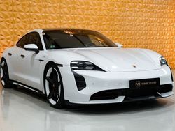 Weiß Gebraucht 2020 Porsche Taycan Turbo Limousine | 86.500 € (Teuer)