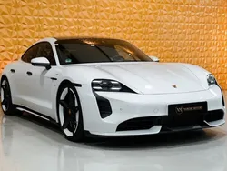 Weiß Gebraucht 2020 Porsche Taycan Turbo Limousine | 93.200 €