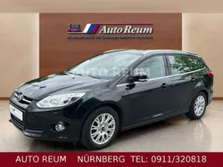 Schwarz Gebraucht 2012 Ford Focus Titanium Kombi | 7.990 € (Teuer)