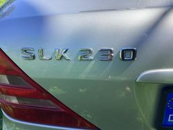 Silber Gebraucht 1998 Mercedes SLK230 Cabrio | 8.750 € (Teuer)
