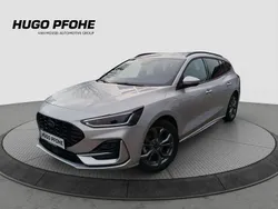 Silber Gebraucht 2023 Ford Focus ST-Line Kombi | 24.600 € (Guter Preis)