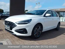 Weiß Gebraucht 2023 Hyundai i30 Trend Limousine | 24.790 € (Etwas zu teuer)