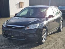 Schwarz Gebraucht 2010 Ford Focus Limousine | 1.500 € (Guter Preis)