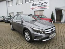 Grau Gebraucht 2014 Mercedes GLA200 SUV | 15.380 € (Fairer Preis)