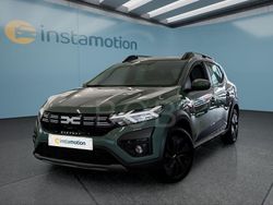 Grün Gebraucht 2025 Dacia Sandero Stepway Kleinwagen | 18.399 € (Fairer Preis)