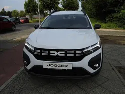 Weiß Gebraucht 2024 Dacia Jogger Extreme Limousine | 19.990 € (Fairer Preis)