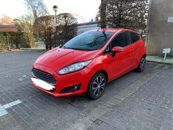 Rot Gebraucht 2013 Ford Fiesta Kleinwagen | 2.300 € (Guter Preis)