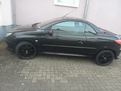 Schwarz Gebraucht 2004 Peugeot 206 Cabrio | 1.800 € (Fairer Preis)