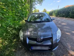 Grau Gebraucht 2008 Toyota Auris Kleinwagen | 2.800 € (Fairer Preis)