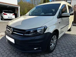 Beige Gebraucht 2018 VW Caddy Maxi Trendline Van / Kleinbus | 12.490 €