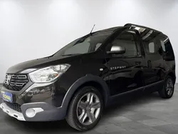 Schwarz Gebraucht 2021 Dacia Dokker Stepway Van | 16.980 € (Fairer Preis)