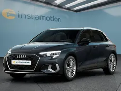 Grau Gebraucht 2023 Audi A3 Sportback Limousine | 32.049 € (Etwas zu teuer)