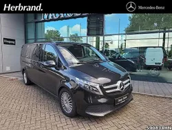Schwarz Gebraucht 2023 Mercedes V300 Van / Kleinbus | 59.900 € (Guter Preis)
