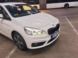 Schwarz Gebraucht 2018 BMW 220 Active Tourer M Sport Van / Kleinbus | 18.490 € (Guter Preis)