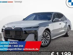 Grau Gebraucht 2023 BMW i7 Limousine | 89.950 € (Superpreis)