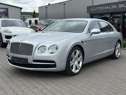 Silber Gebraucht 2015 Bentley Flying Spur Limousine | 52.900 € (Fairer Preis)