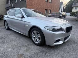 Grau Gebraucht 2011 BMW 530 M Sport Kombi | 7.500 € (Superpreis)