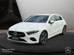 Weiß Gebraucht 2024 Mercedes A200 Progressive Kleinwagen | 29.890 € (Fairer Preis)