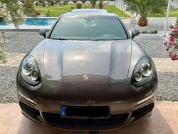 Grau Gebraucht 2015 Porsche Panamera Limousine | 34.990 € (Fairer Preis)