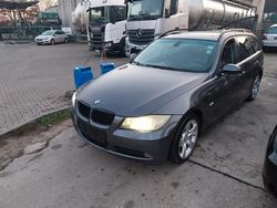 Grau Gebraucht 2006 BMW 320 Kombi | 2.650 € (Fairer Preis)