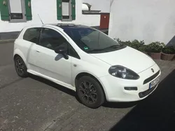 Weiß Gebraucht 2013 Fiat Punto Kleinwagen | 6.990 € (Teuer)