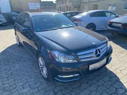 Schwarz Gebraucht 2011 Mercedes C200 Avantgarde Kombi | 10.390 € (Fairer Preis)