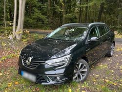 Schwarz Gebraucht 2016 Renault Mégane GrandTour Bose Edition Kombi | 7.500 € (Fairer Preis)