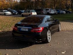 Schwarz Gebraucht 2009 Mercedes E500 Coupé | 21.000 € (Fairer Preis)
