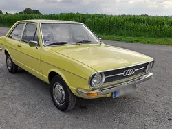 Gelb Gebraucht 1973 Audi 80 Limousine | 5.000 €