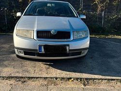 Silber Gebraucht 2000 Skoda Fabia Classic Limousine | 965 € (Guter Preis)