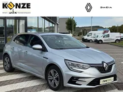 Grau (highlandgrau (grau)) Gebraucht 2020 Renault Mégane IV Intens Limousine | 15.990 € (Fairer Preis)