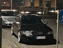 Schwarz Gebraucht 2001 Audi A4 Kombi | 1.500 € (Guter Preis)