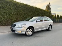 Silber Gebraucht 2012 Skoda Octavia Ambition Kombi | 2.750 € (Superpreis)