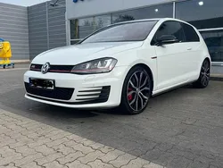 Weiß Gebraucht 2014 VW Golf VII GTI Kleinwagen | 13.300 € (Fairer Preis)